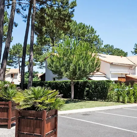 Сasa de vacaciones Les Charmilles-14 By Interhome