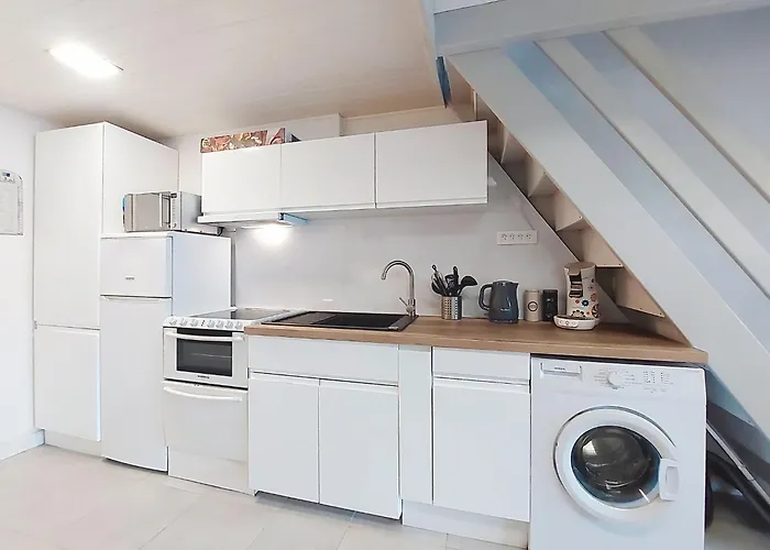 Сasa de vacaciones Les Charmilles-14 By Interhome *