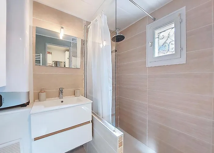 Сasa de vacaciones Les Charmilles-14 By Interhome