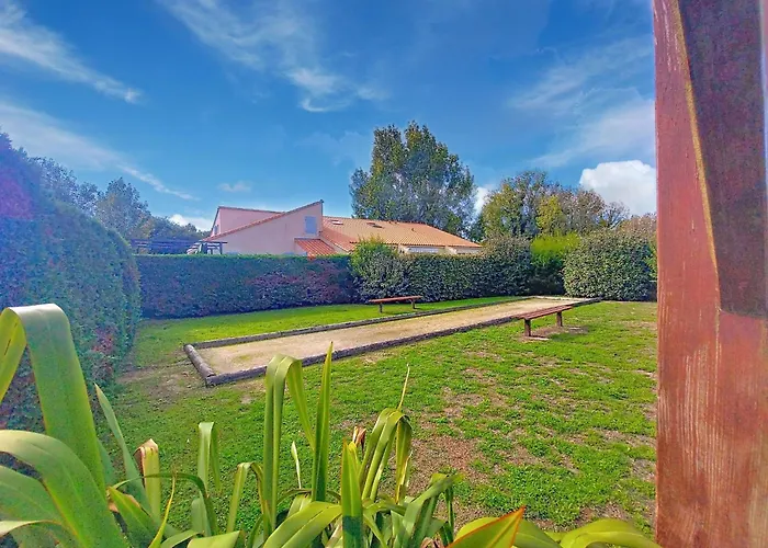 Сasa de vacaciones Les Charmilles-14 By Interhome *