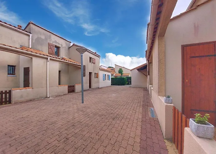 Les Charmilles-14 By Interhome